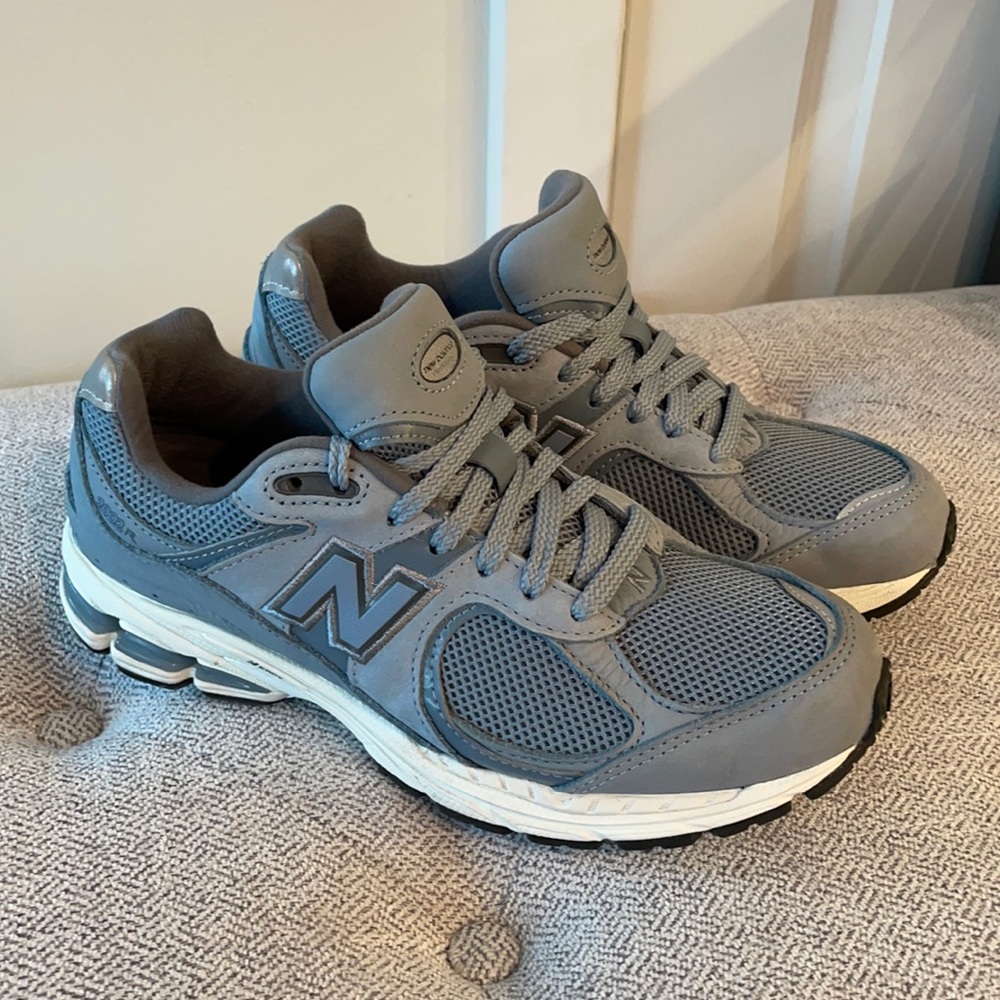 New Balance 2002 Sneakers